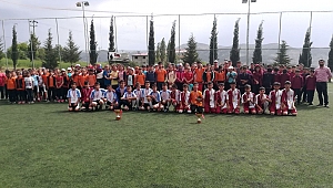 ILICA’DA DÜZENLENEN TURNUVANIN ŞAMPİYONU ILICA JANDARMA OLDU