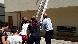 APARTMANDA ÇIKAN YANGIN PANİĞE NEDEN OLDU 