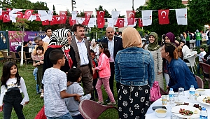 BÜYÜKŞEHİR’DEN YETİMLERE İFTAR