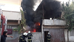 ÇOCUKLARIN ATEŞLE OYUNU EVİ YAKTI