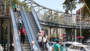 İKİ İLÇEYİ BİRLEŞTİREN ÜST GEÇİT HİZMETE GİRDİ 