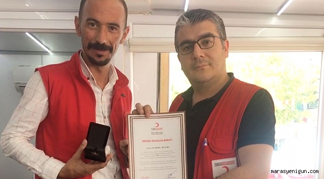 KIZILAY’DAN KAN BAĞIŞÇILARINA MADALYA
