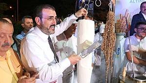 ÜNAL, “ARTIK BAŞKALARI MARAŞ DONDURMASI DİYE DONDURMA SATAMAYACAK”