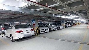 AVM OTOPARKINDA SKANDAL GÖRÜNTÜ