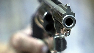 ESKİ BAŞKAN YENİ BAŞKANI ÖLDÜRDÜ