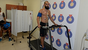 KAHRAMANMARAŞSPORLU FUTBOLCULAR SAĞLIK KONTROLÜNDEN GEÇTİ