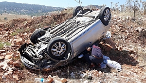 MICIRA KAPILAN OTOMOBİL TAKLA ATTI: 1 YARALI 