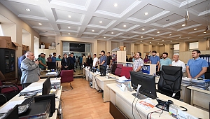 BAŞKAN MAHÇİÇEK’TEN PERSONELLERİYLE ANLAMLI BAYRAMLAŞMA
