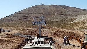 MÜHENDİSLER TELESİYEJDEN DÜŞTÜ: 1 ÖLÜ, 1 YARALI 