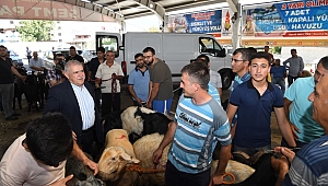 ONİKİŞUBAT’IN ÜCRETSİZ KURBAN KESİM HİZMETİ HALKTAN TAM NOT ALDI