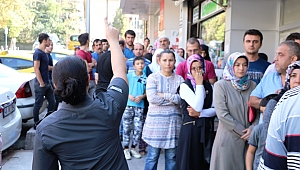 72 KİŞİLİK İŞ İÇİN GÜNDE BİN 500 KİŞİ BAŞVURUYOR 