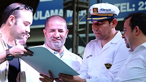 DÜNYANIN EN BÜYÜK KÜLAH DONDURMASI TESCİLLENDİ 