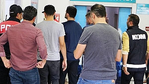 FETÖ’NÜN ASKERİ YAPILANMASINA OPERASYON: 10 GÖZALTI 