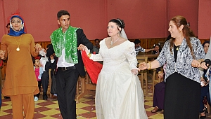 KAHRAMANMARAŞ'A İNGİLİZ GELİN 