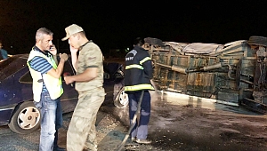 KAHRAMANMARAŞ'TA MİNİBÜS İLE OTOMOBİL ÇARPIŞTI: 5 YARALI 