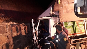 KAHRAMANMARAŞ’TA TRAFİK KAZASI: 4 YARALI 