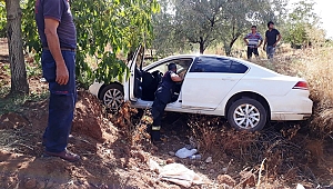  LÜKS OTOMOBİL SU KANALINA UÇTU: 1 YARALI 
