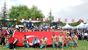 PEHLİVANLAR, ELBİSTAN'DA ER MEYDANINA İNDİ 