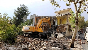 YIKIM ÇALIŞMALARI DİVANLI MAHALLESİ’NDE