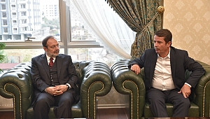 BAŞKAN OKUMUŞ’UN MİSAFİRİ MEHMET GÖRMEZ