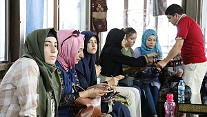 BU KIRAATHANEDE ÇAY SİMİT ÜCRETSİZ 
