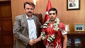 HALİL GÖKDENİZ OLİMPİYAT ÜÇÜNCÜSÜ