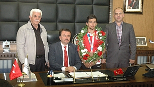 KAHRAMANMARAŞLI GÜREŞÇİ OLİMPİYAT ÜÇÜNCÜSÜ OLDU 