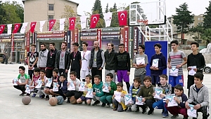 BÜYÜKŞEHİR’İN SOKAK TURNUVASI SONA ERDİ