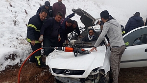 ELBİSTAN'DA KAZA: 3 YARALI 