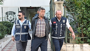 HASTANEDE HASTA NUMARASIYLA BAŞKA BİR HASTANIN CEBİNDEN 400 LİRA ÇALDI