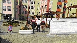 KAHRAMANMARAŞ’TA 13 YIL HAPİS CEZASIYLA ARANAN FİRARİ YAKALANDI 