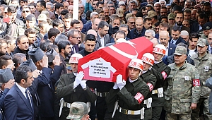 KAHRAMANMARAŞLI ŞEHİT DUALAR EŞLİĞİNDE TOPRAĞA VERİLDİ 