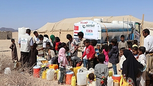 YEMEN ACİL YARDIM BEKLİYOR