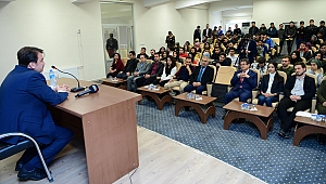 BAŞKAN ERKOÇ’TAN YEREL YÖNETİMLER DERSİ