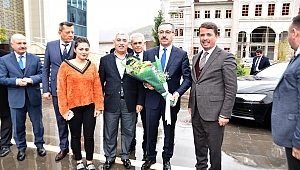 BAŞKAN OKUMUŞ; GÜNGÖR’E ÇIKTIĞI YOLDA TAM DESTEK