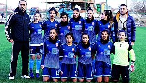 BAYANLARSPOR 1 BASAMAK GERİLEDİ 