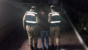 CEZAEVİ FİRARİSİ SAKLANDIĞI BAZADA YAKALANDI 