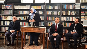 GENÇLER KIRAATHANE SOHBETLERİNDE ÖÇAL VE OKAY İLE BİR ARAYA GELDİ