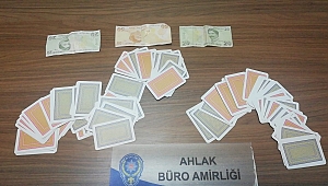 İKİ ADRESTE 10 KİŞİYE KUMAR BASKINI