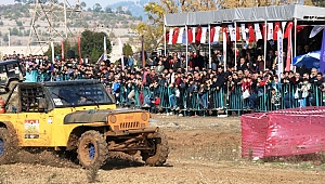 KAHRAMANMARAŞ'TA OFFROAD YARIŞLARI NEFES KESTİ 