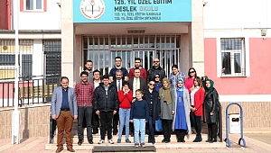 ÖĞRETMENLER ENGELLİ ÖĞRENCİLERLE KLİP ÇEKTİ 