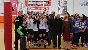 VOLEYBOL GENÇLER İL BİRİNCİLİĞİ TURNUVASI TAMAMLANDI