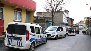 YAŞLI ADAM EVİNDE ÖLÜ BULUNDU 