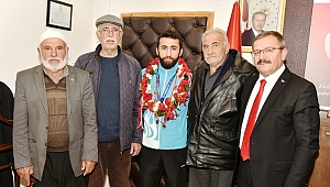BAŞKAN AYDIN’DAN AKBUDAK’A TEBRİK TELEFONU