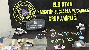 İLK YARDIM ÇANTASINDAN UYUŞTURUCU HAP ÇIKTI: 2 GÖZALTI 