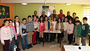 İLKOKUL ÖĞRENCİLERİNE ROBOTİK KODLAMA EĞİTİMİ 