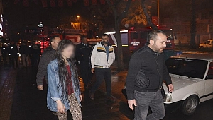 SEVGİLİSİNE KIZAN KADIN EVİ YAKTI, SON ANDA KURTARILDI 