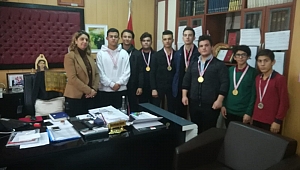SPORUN TÜM DALINDA KARA LİSE DAMGASI…