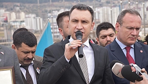 BAŞKAN KAYIŞ: ÜNİVERSİTELERDE KAN DEĞİL, MÜREKKEP AKSIN!