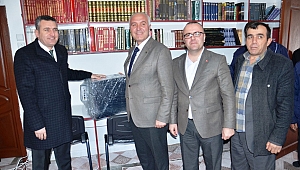  BÜYÜDÜĞÜ MAHALLEDEKİ OKULA 21 BİLGİSAYAR HEDİYE ETTİ 
